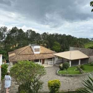Casa à venda em Cond Fechado - ( Santa Isabel)